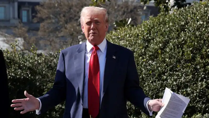 Trump'tan Şok Seyahat Yasağı: Hedefte 43 Ülke Var!