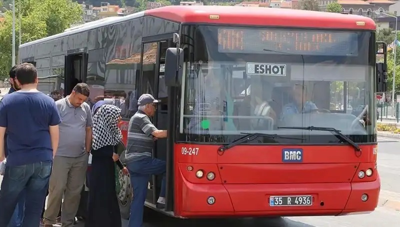 İzmir'de Öğrenci İndiriminde 30 Yaş Sınırı Uygulamasına Ceza Geliyor!