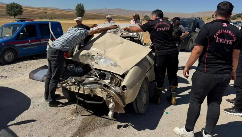 Kahramanmaraş'ta Feci Kaza: Kamyonet ve Otomobil Çarpıştı, Olay Yerinden Ulaşılan Bilgiler İle