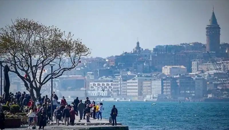 İstanbul'a Bahar Havası Dönüş Yapıyor: Hafta Sonu Sıcaklık Artıyor
