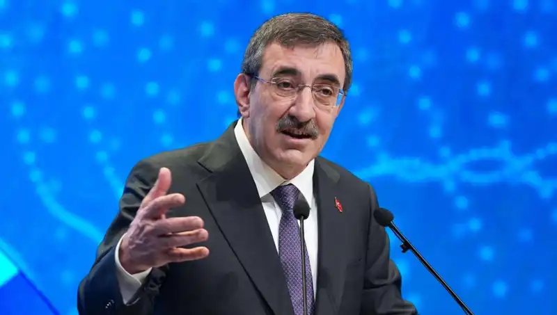 Cevdet Yılmaz’dan Çarpıcı Boykot Açıklaması: Sorumlu Siyaset Nedir?
