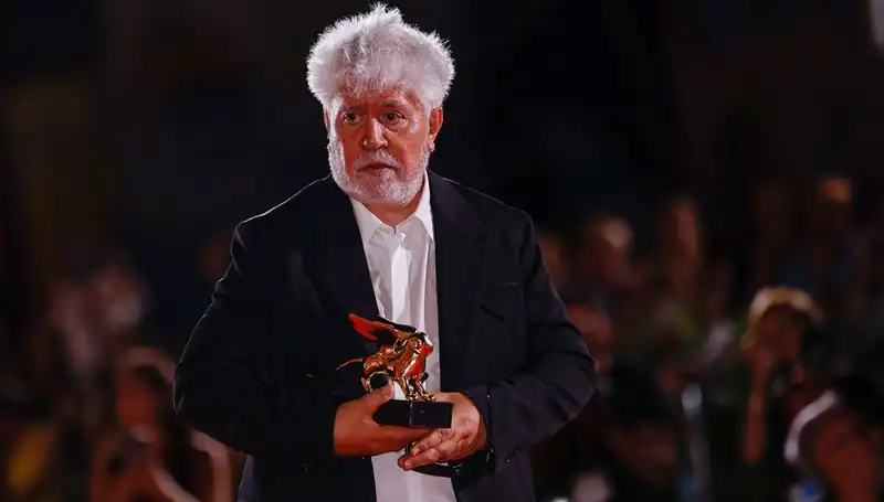 Almodóvar, Hükümete Gazze İçin Yardım Çıkışında Bulundu