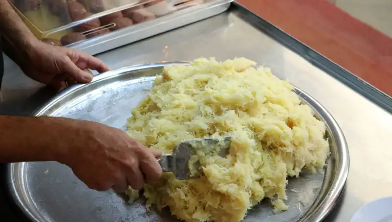 Kentin Tescilli Lezzeti: 35 Yıldır Aynı Keyfi Üreten Usta Şef