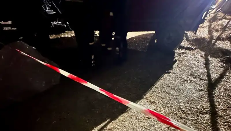 Yem Karma Makinesinde Ölen Adamın Cesedi Vinçle İzmir’e Gönderildi