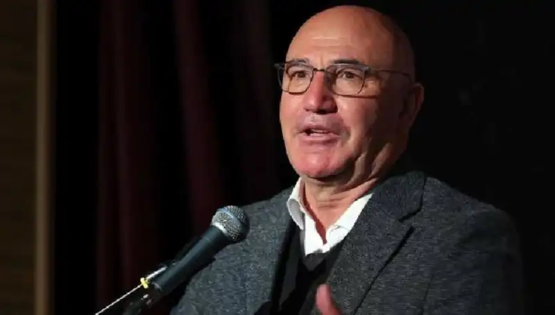 Mahmut Tanal: Sosyal Medyanın Gözde Milletvekili Kimdir?